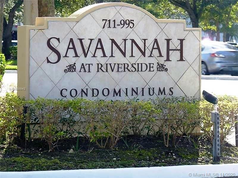 SAVANNAH AT RIVERSIDE CON - Residential