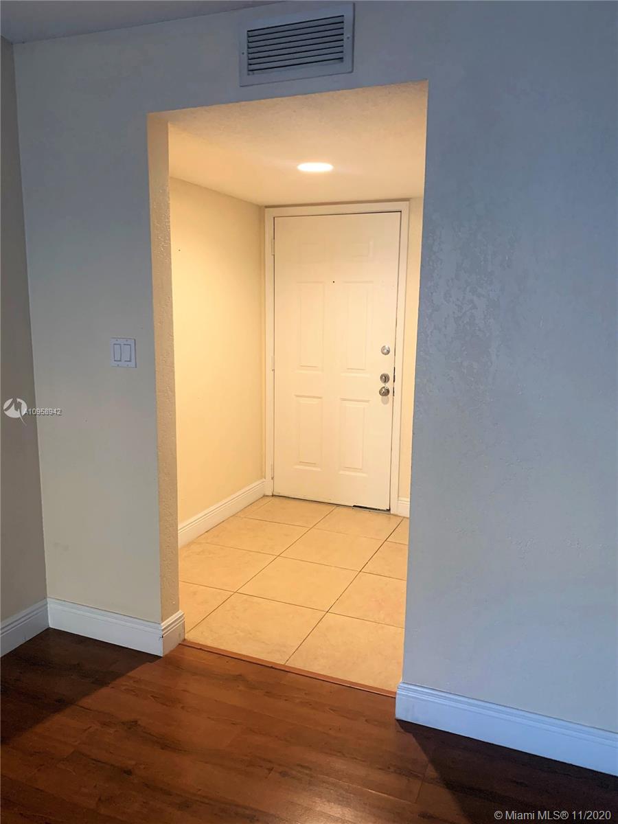 SAVANNAH AT RIVERSIDE CON - Residential