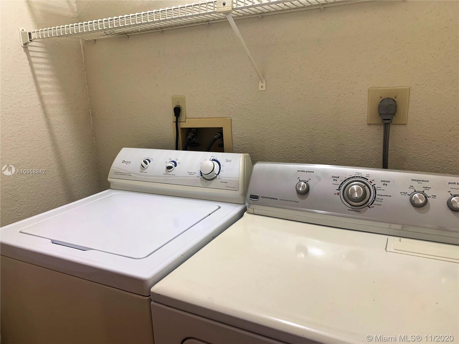 SAVANNAH AT RIVERSIDE CON - Residential