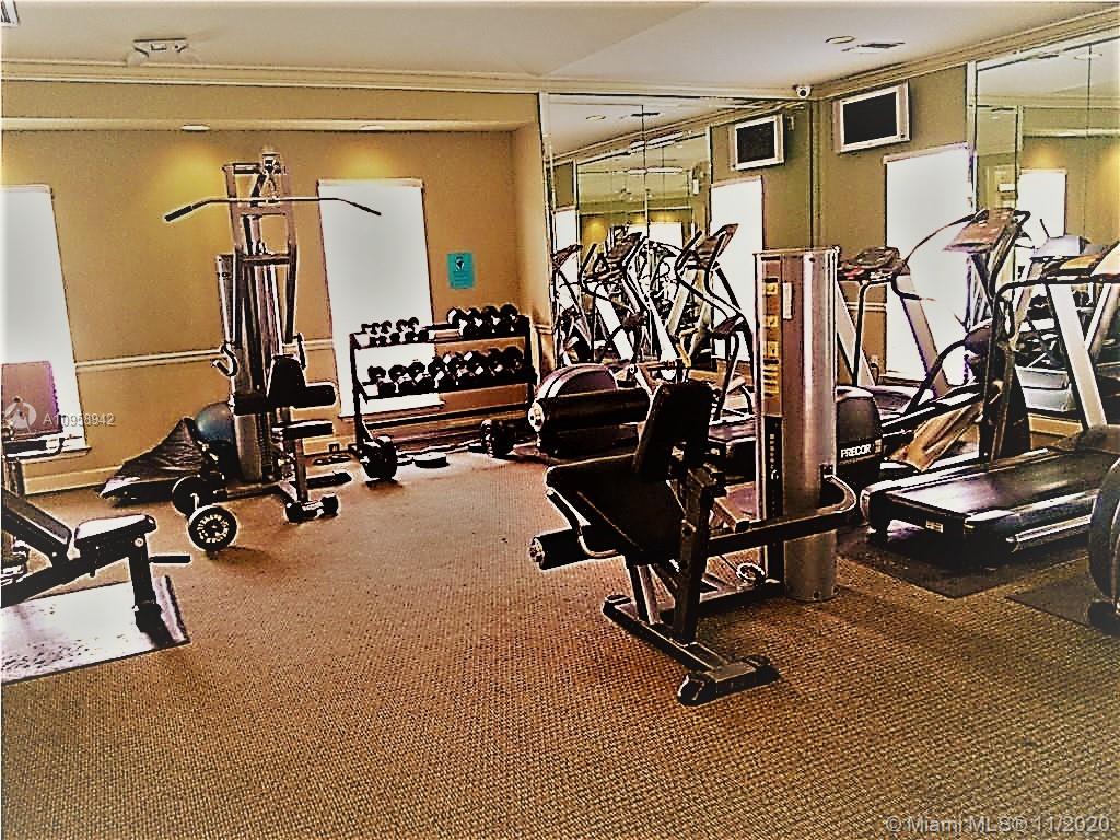 SAVANNAH AT RIVERSIDE CON - Residential