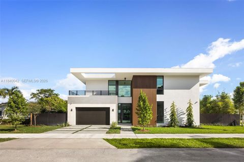 7965 SW 53rd Ave Miami FL 33143