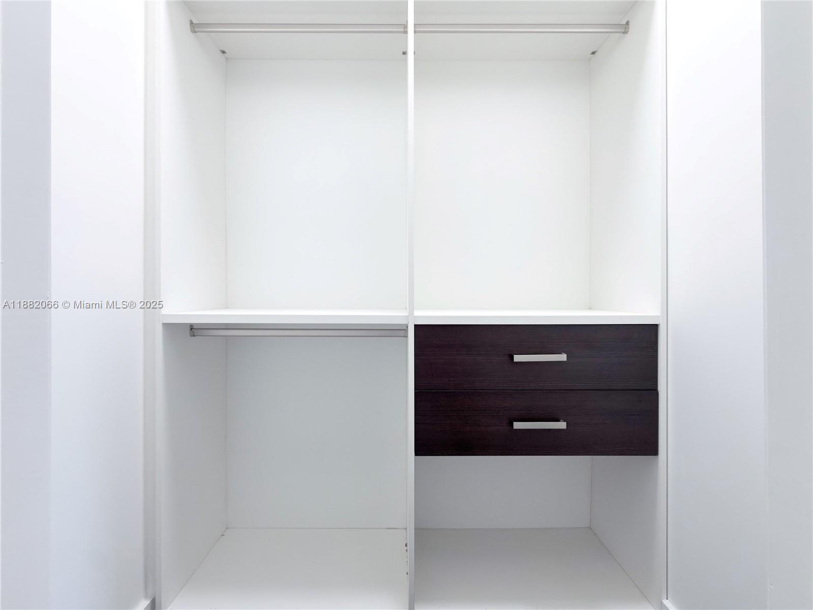 VINTAGE ESTATES - Residential