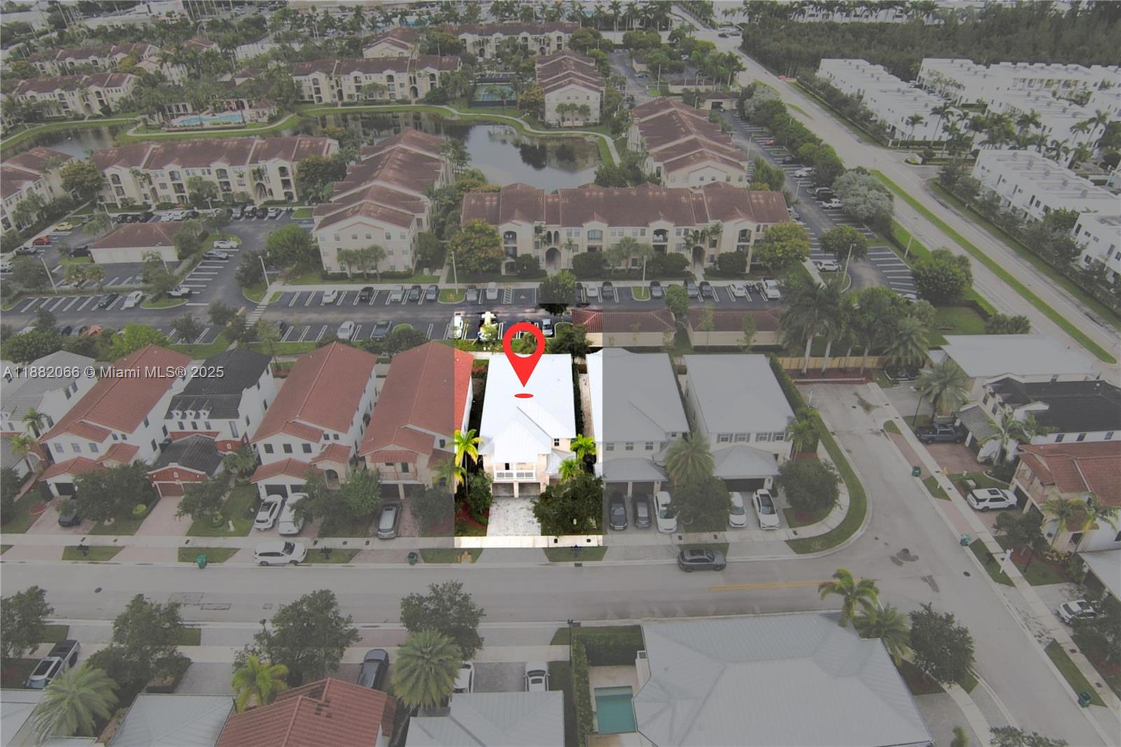 VINTAGE ESTATES - Residential