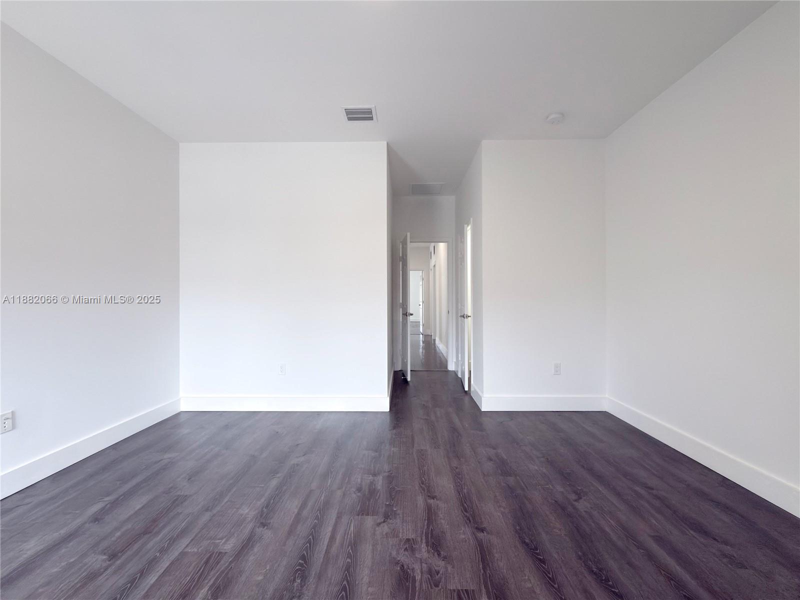 VINTAGE ESTATES - Residential