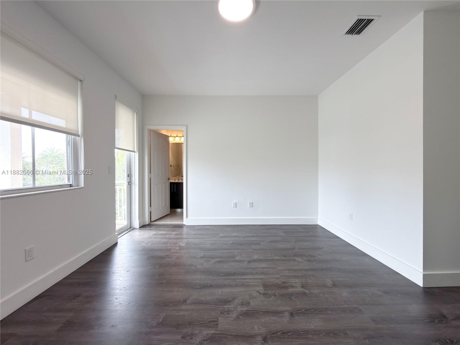 VINTAGE ESTATES - Residential