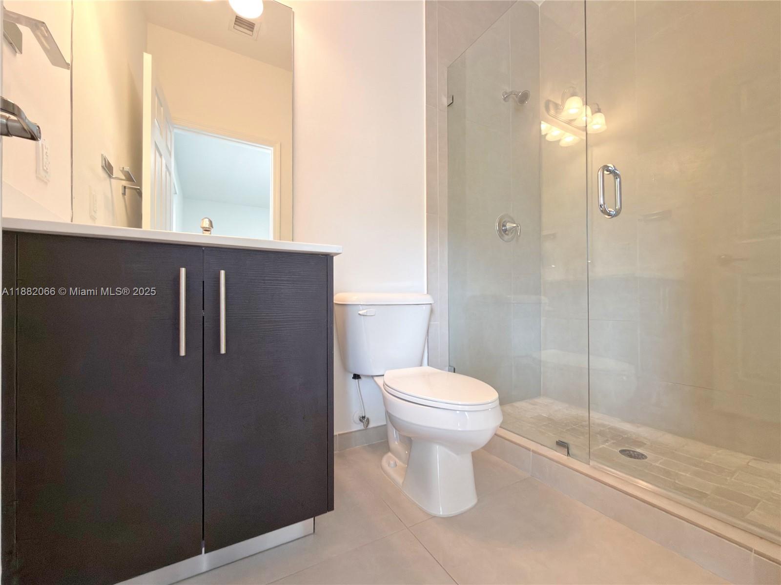 VINTAGE ESTATES - Residential