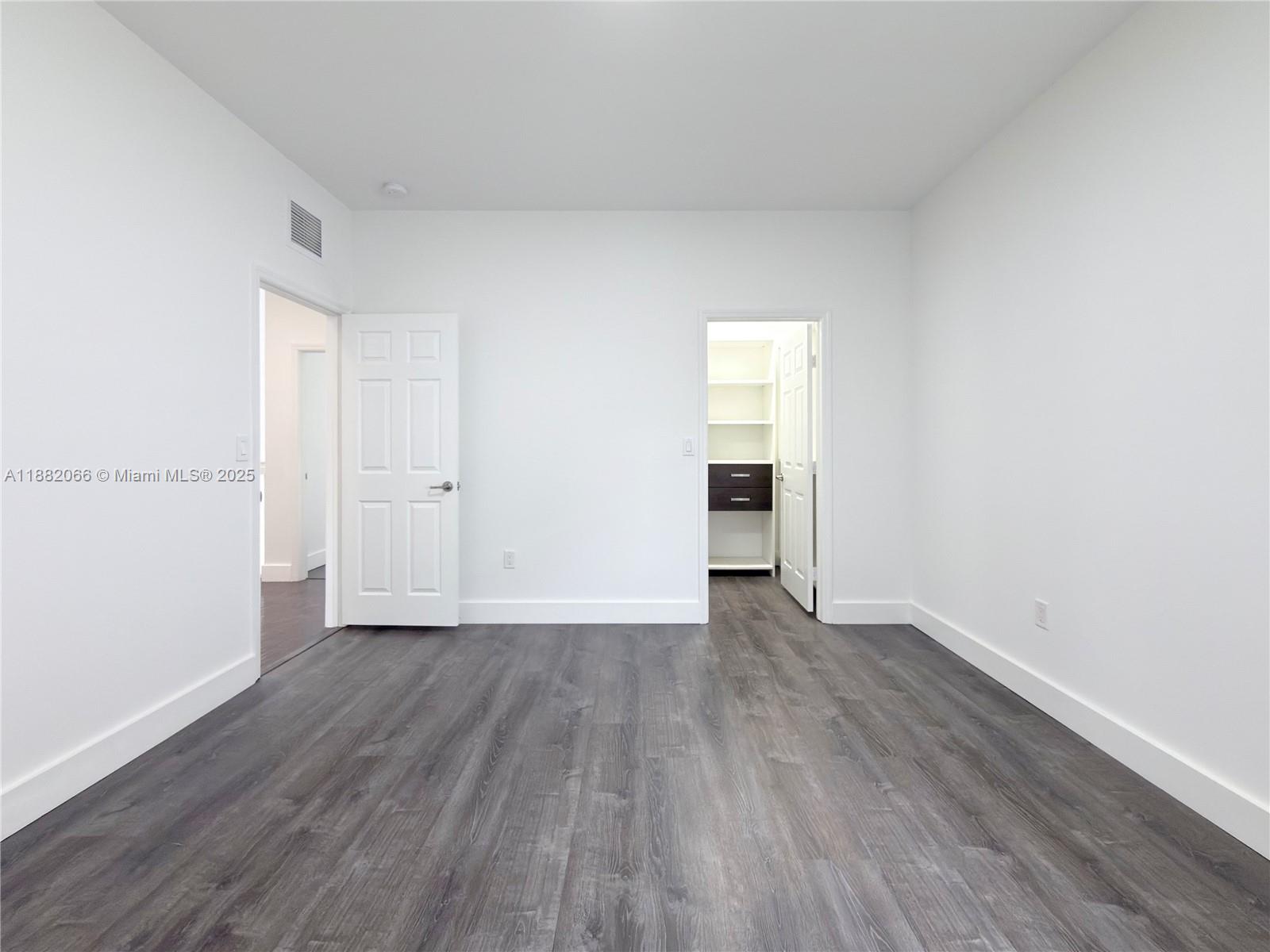 VINTAGE ESTATES - Residential