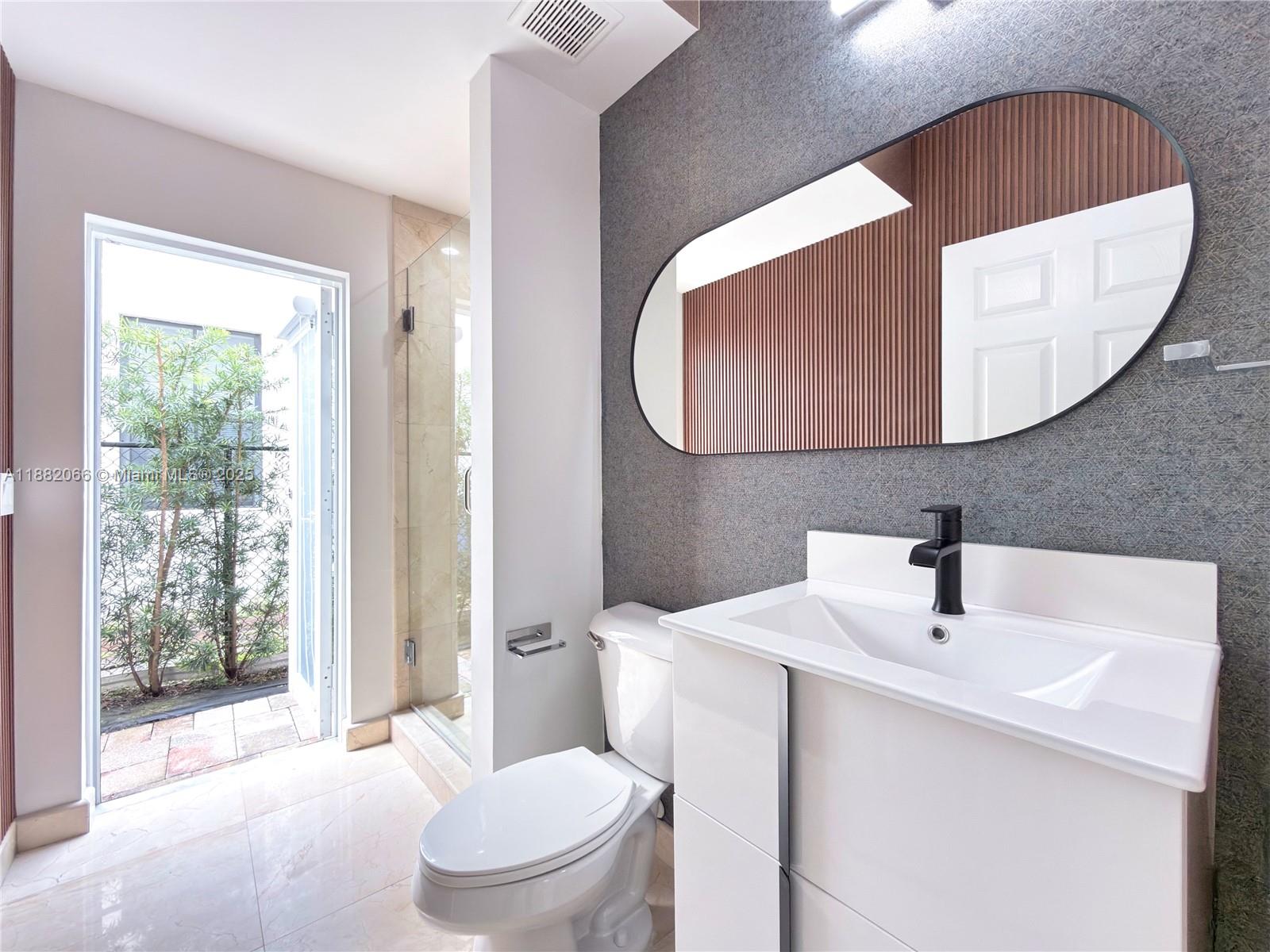 VINTAGE ESTATES - Residential