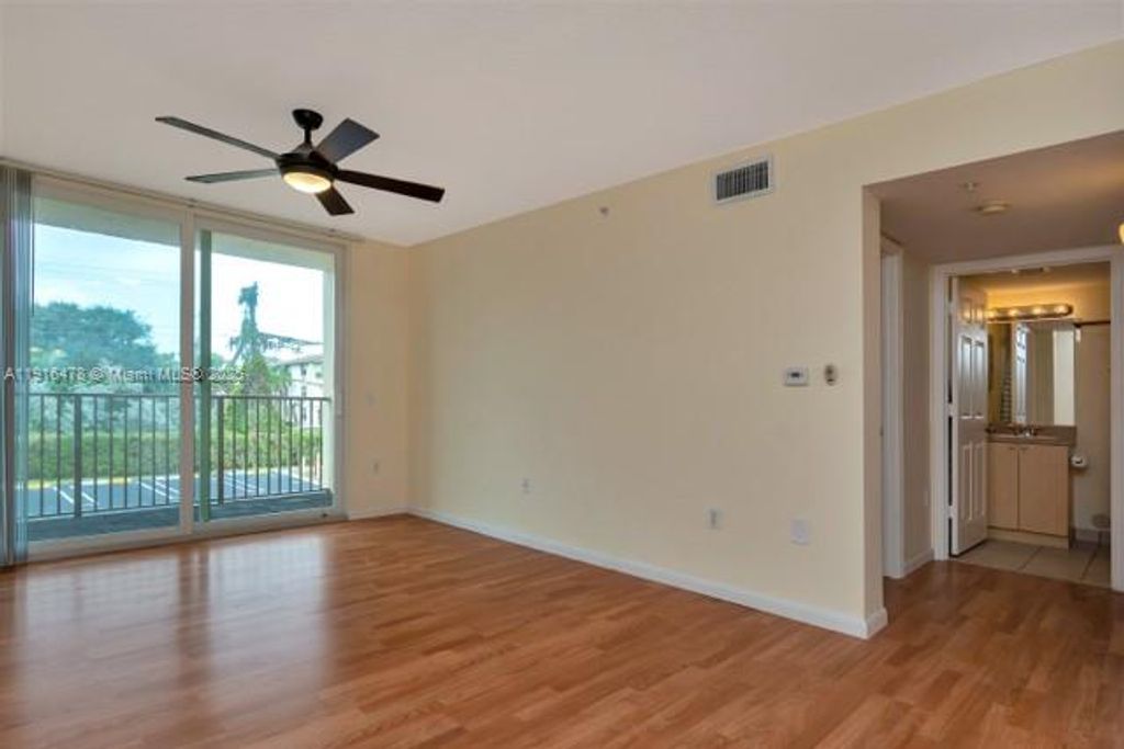 Photo of 313 Villa Cir #313, Boynton Beach, FL 33435 (MLS # A11916478)