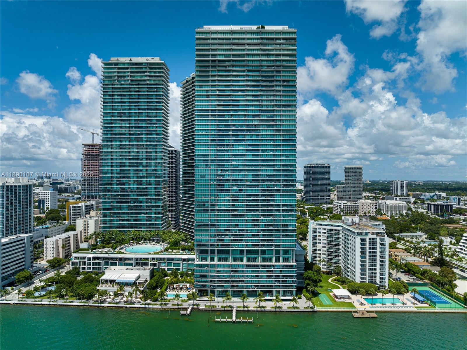 ONE PARAISO CONDO - Residential