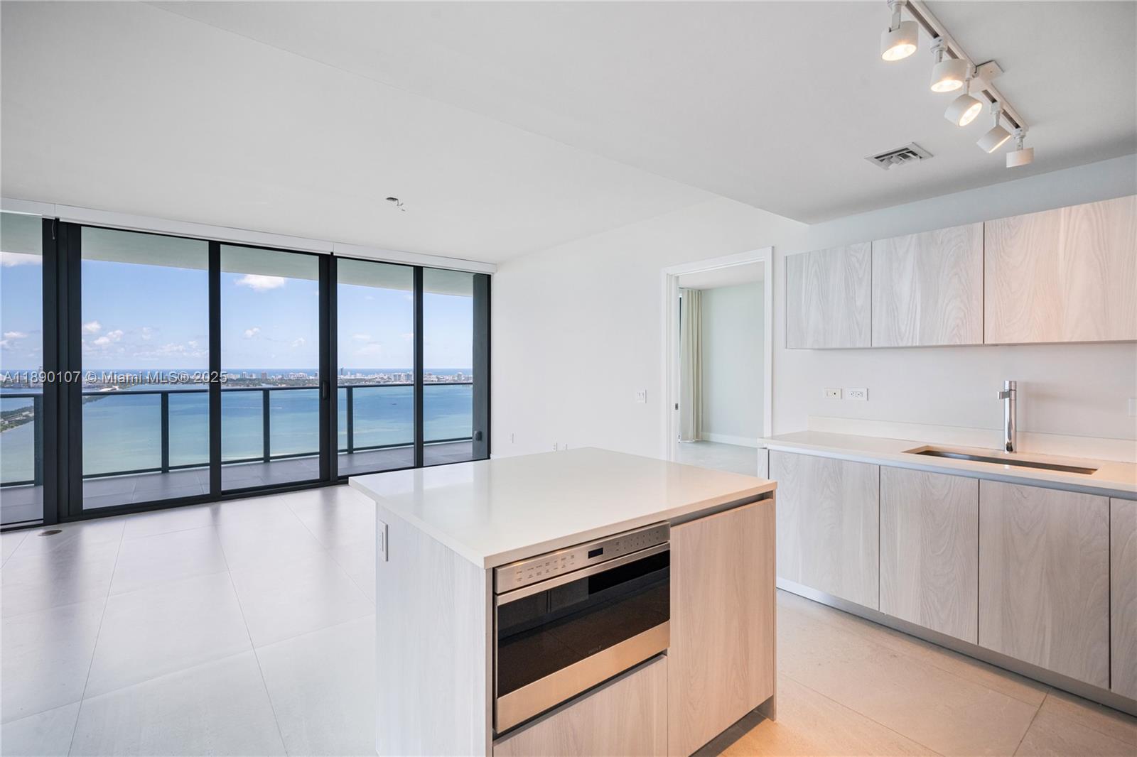 ONE PARAISO CONDO - Residential