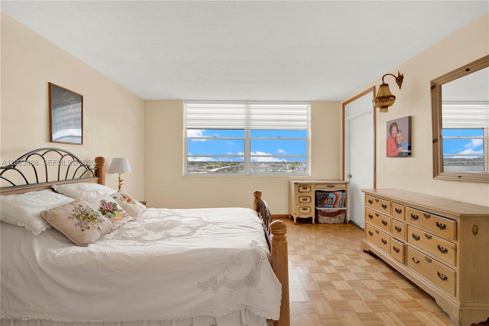 FIFITH MOORINGS CONDO - Residential