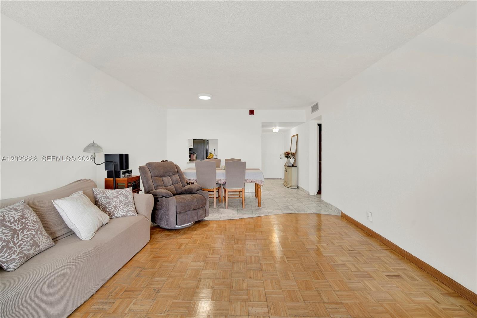 FIFITH MOORINGS CONDO - Residential