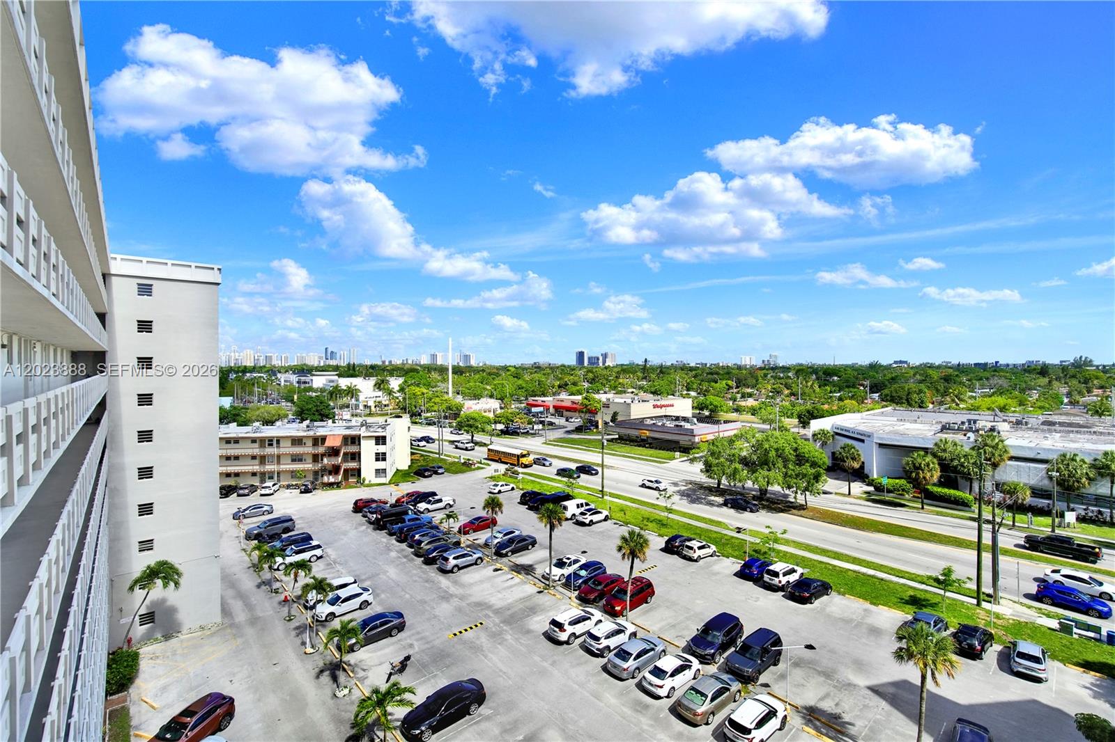 FIFITH MOORINGS CONDO - Residential