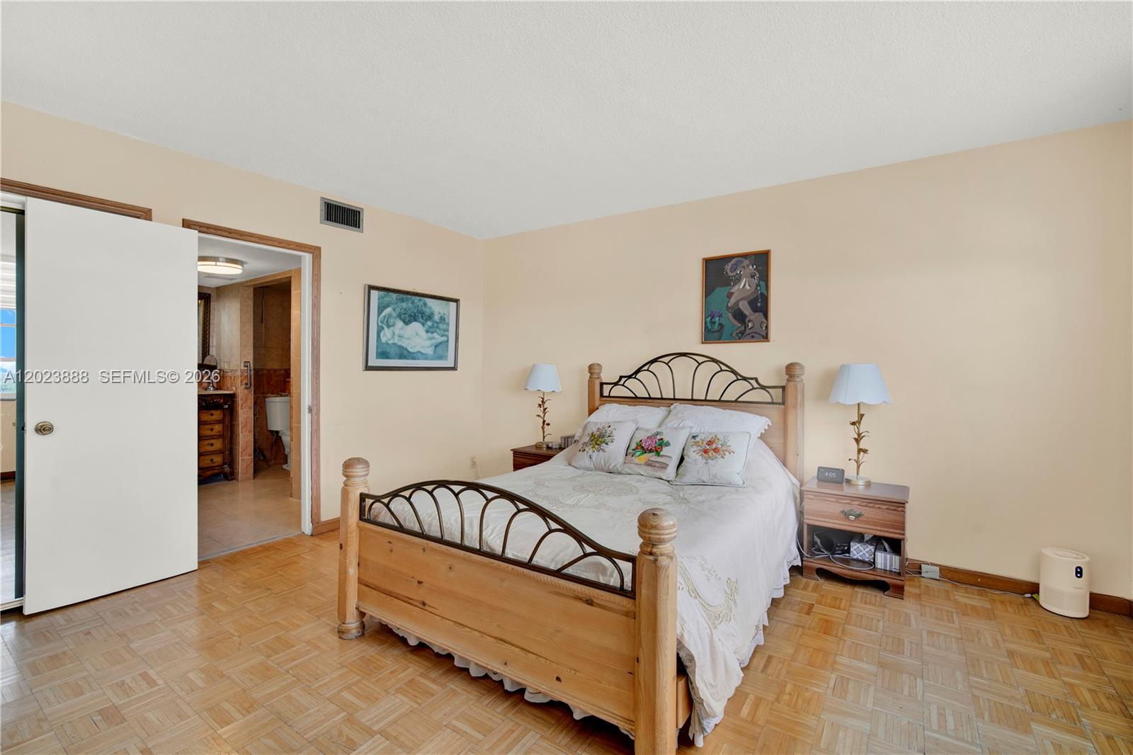 FIFITH MOORINGS CONDO - Residential