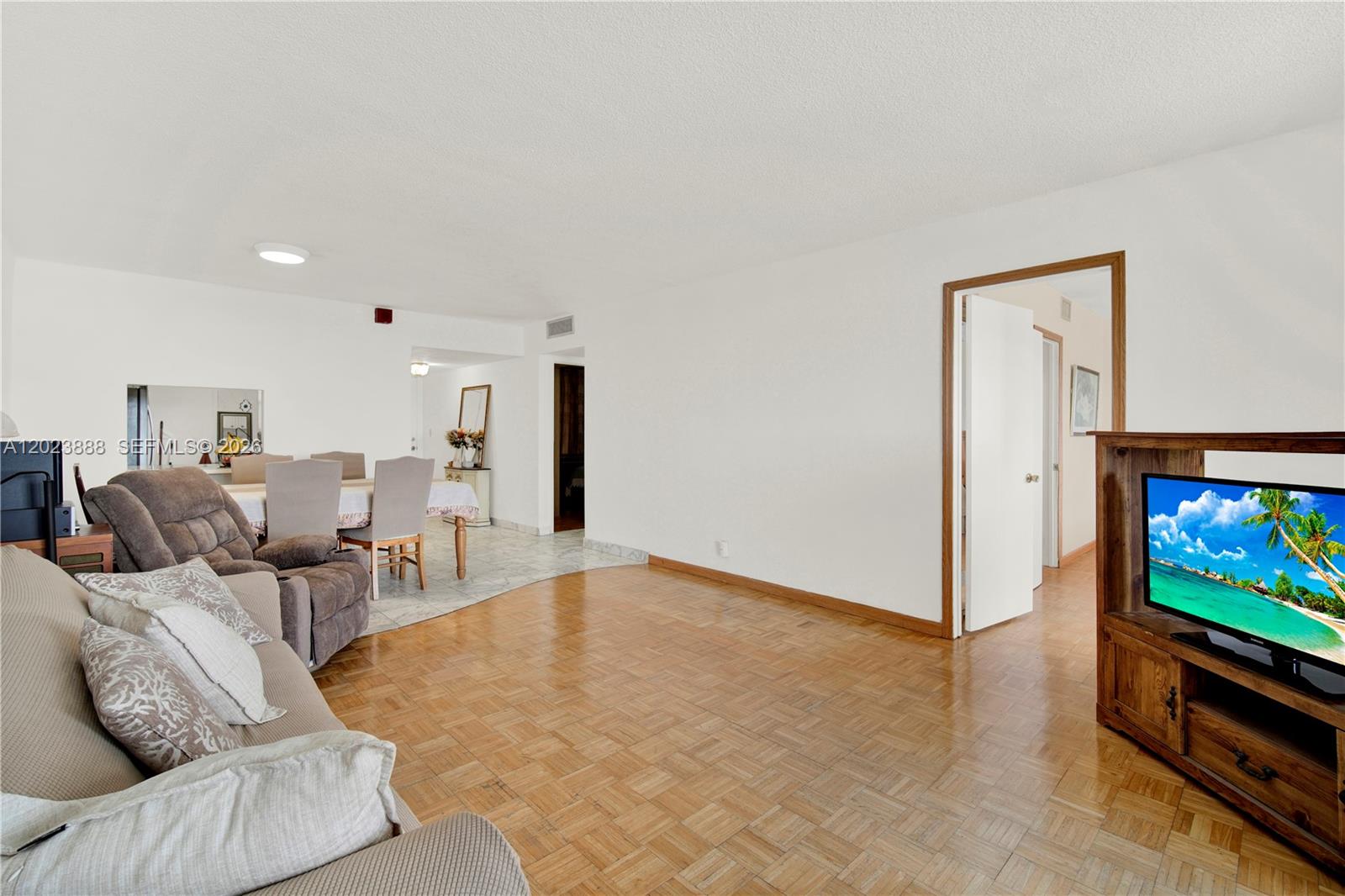 FIFITH MOORINGS CONDO - Residential