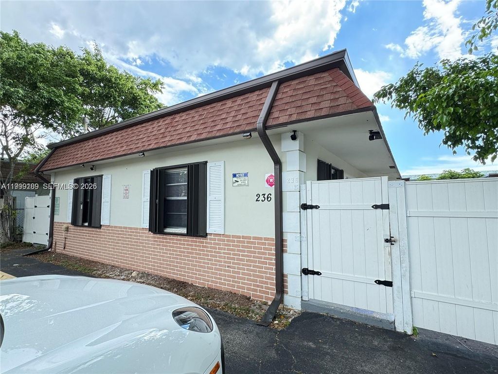 Photo of 236 SE 9th Ave #1, Pompano Beach, FL 33060 (MLS # A11999189)