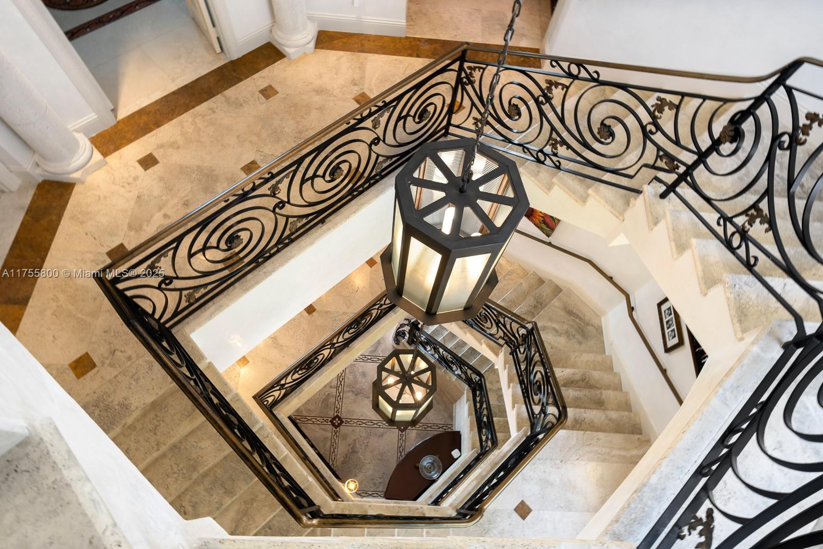 CLOISTERS ON THE BAY COND - Residential