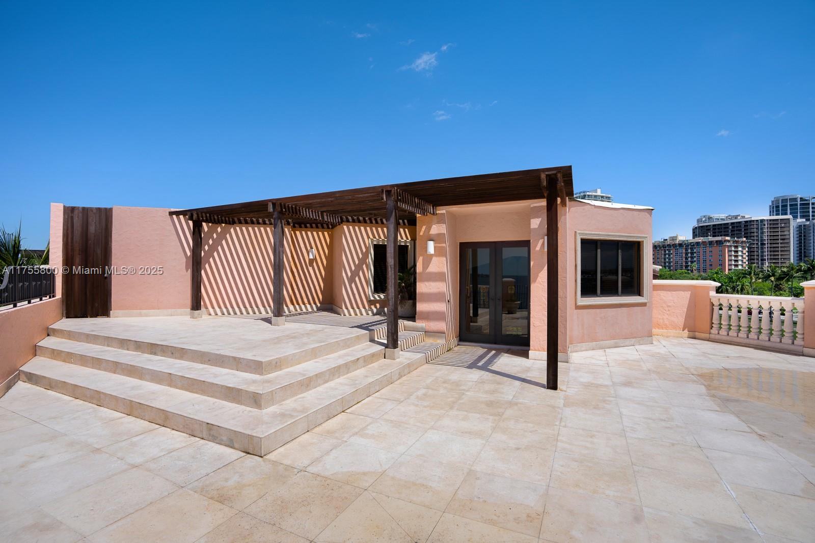 CLOISTERS ON THE BAY COND - Residential