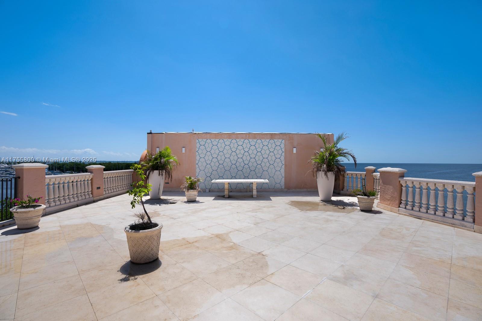 CLOISTERS ON THE BAY COND - Residential