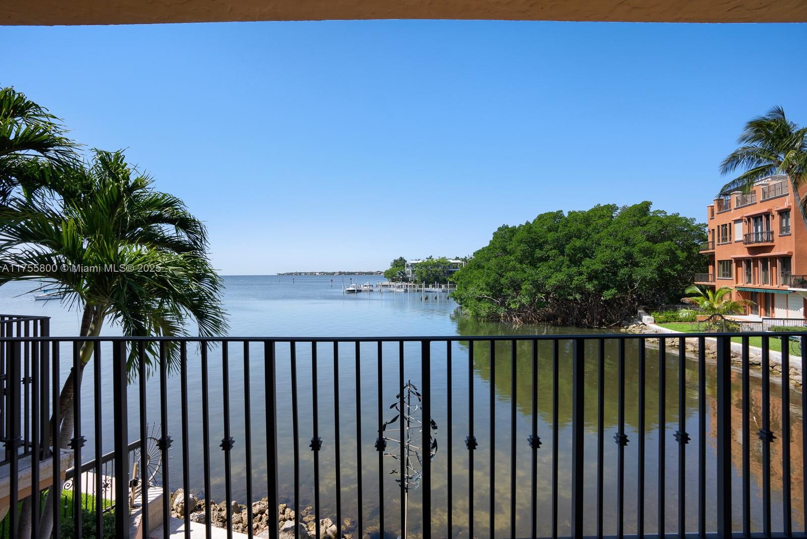CLOISTERS ON THE BAY COND - Residential