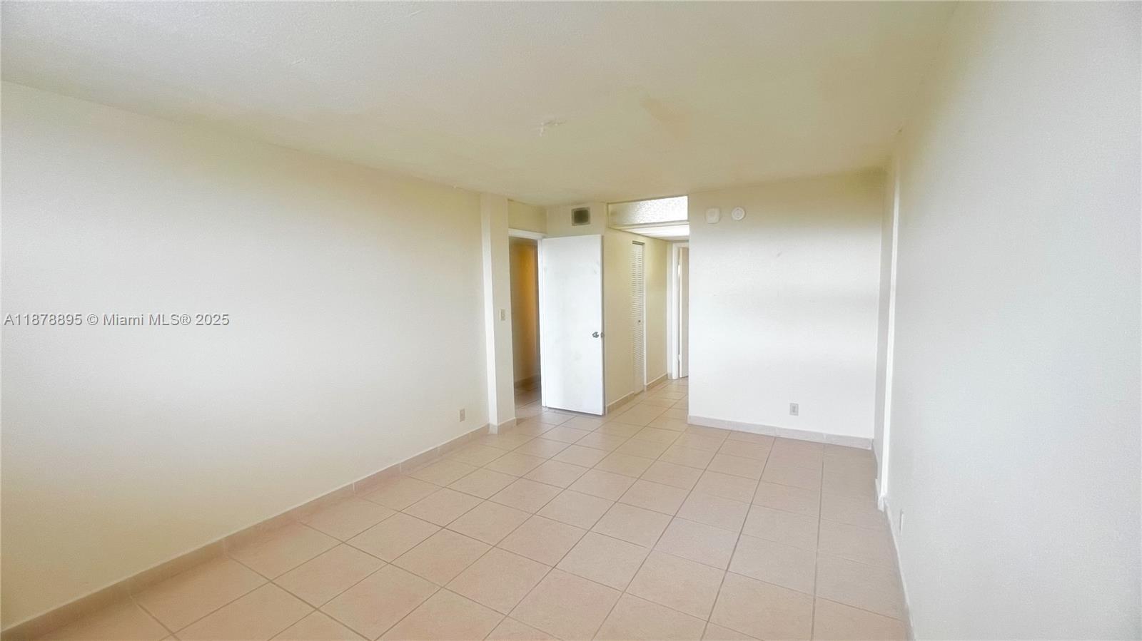 BREAKWATERS OF THE PALM B - Residential Lease
