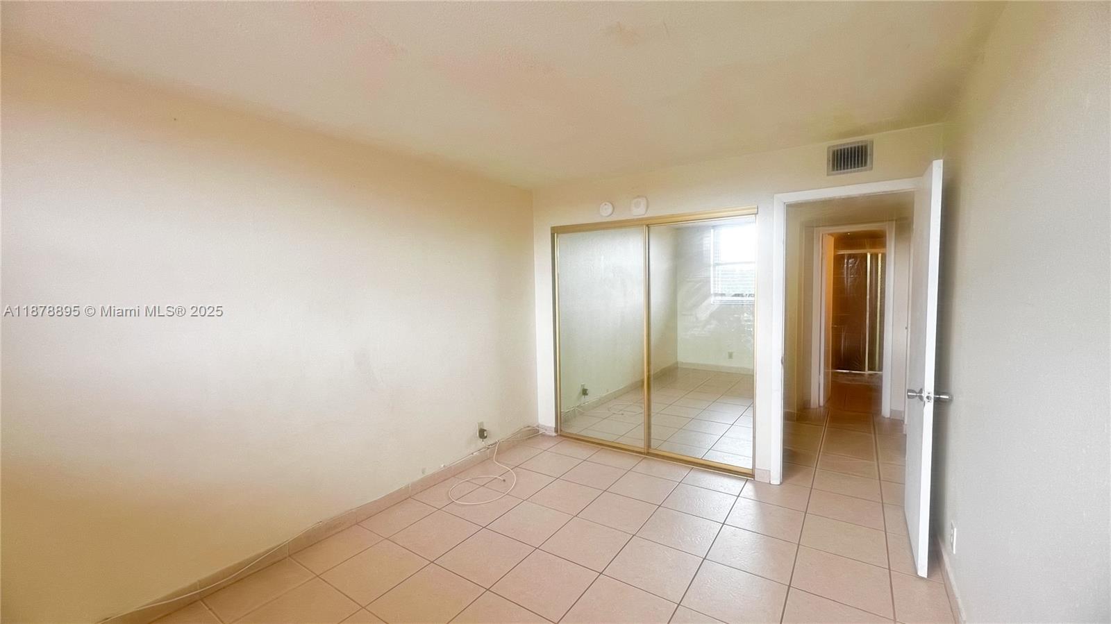 BREAKWATERS OF THE PALM B - Residential Lease