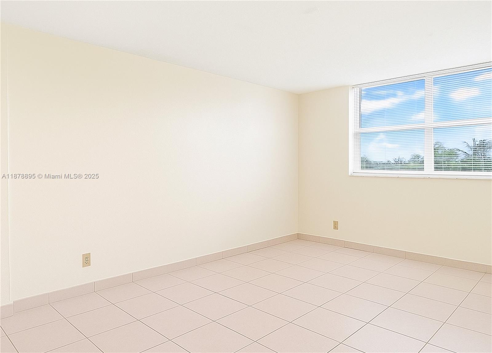 BREAKWATERS OF THE PALM B - Residential Lease