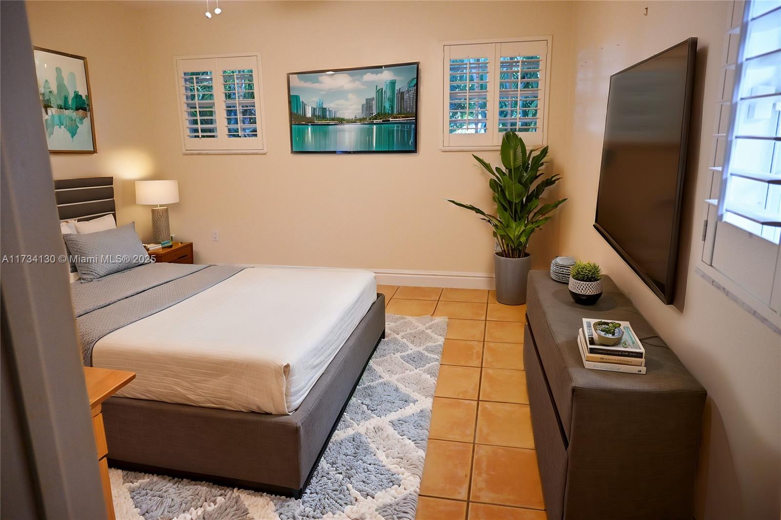 CORAL GABLES GRANADA SEC - Residential