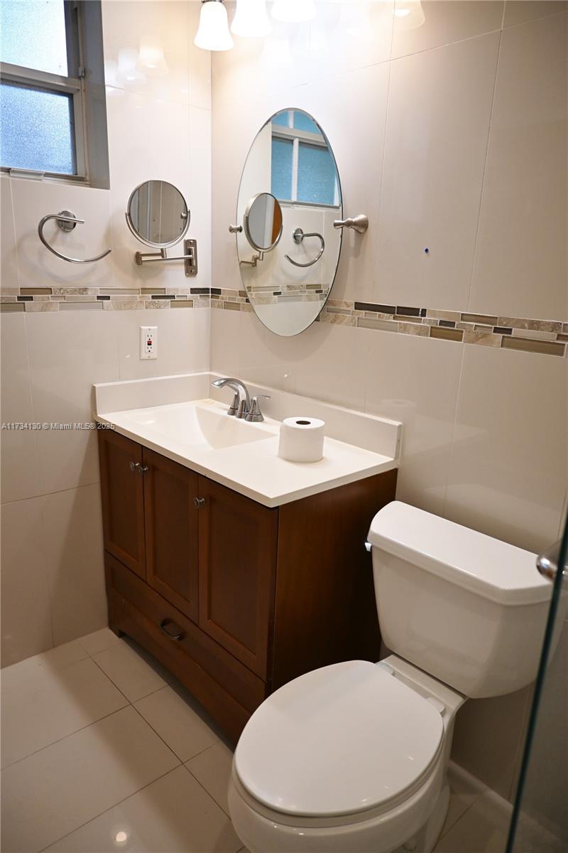 CORAL GABLES GRANADA SEC - Residential