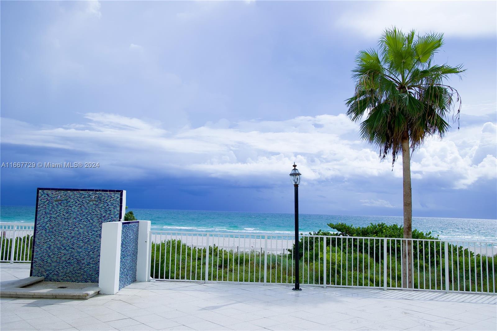 5601 Collins Ave 1614