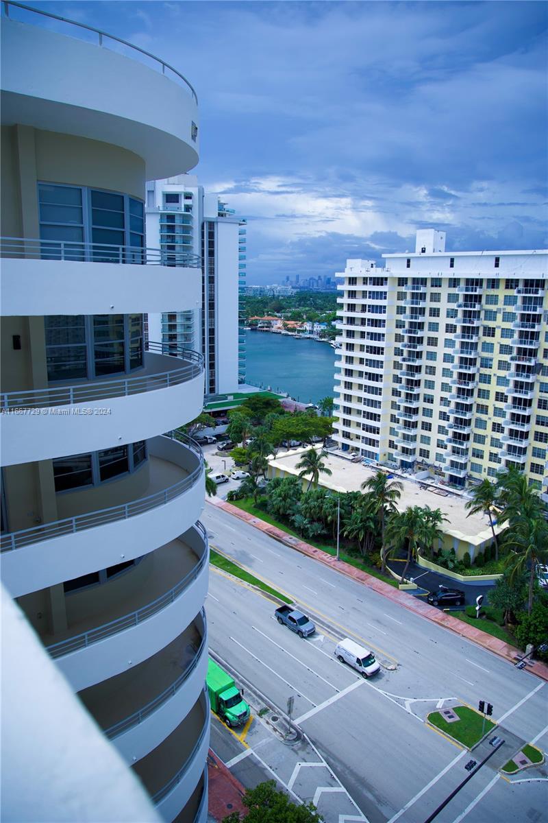 THE PAVILION CONDO - Residential Lease