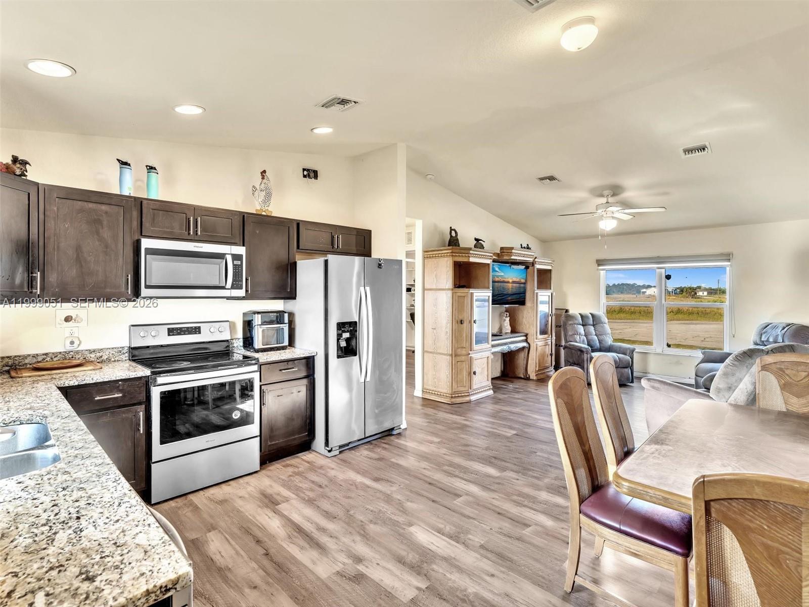 PORT LABELLE - Residential