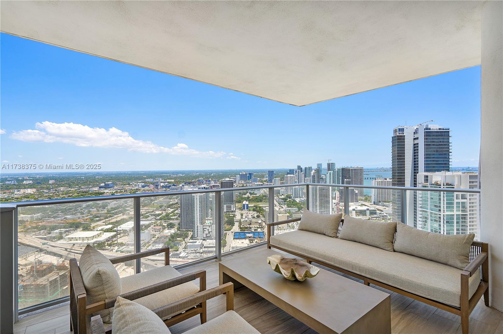 851 Ne 1st Ave 4901, Miami, Broward County, Florida - 3 Bedrooms  
4 Bathrooms - 