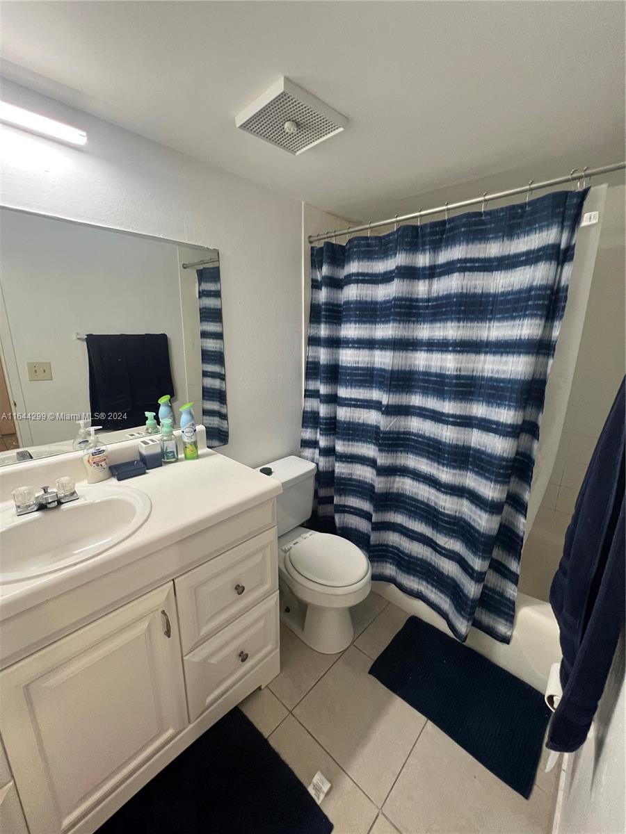 DORAL GARDENS II CONDO - Residential