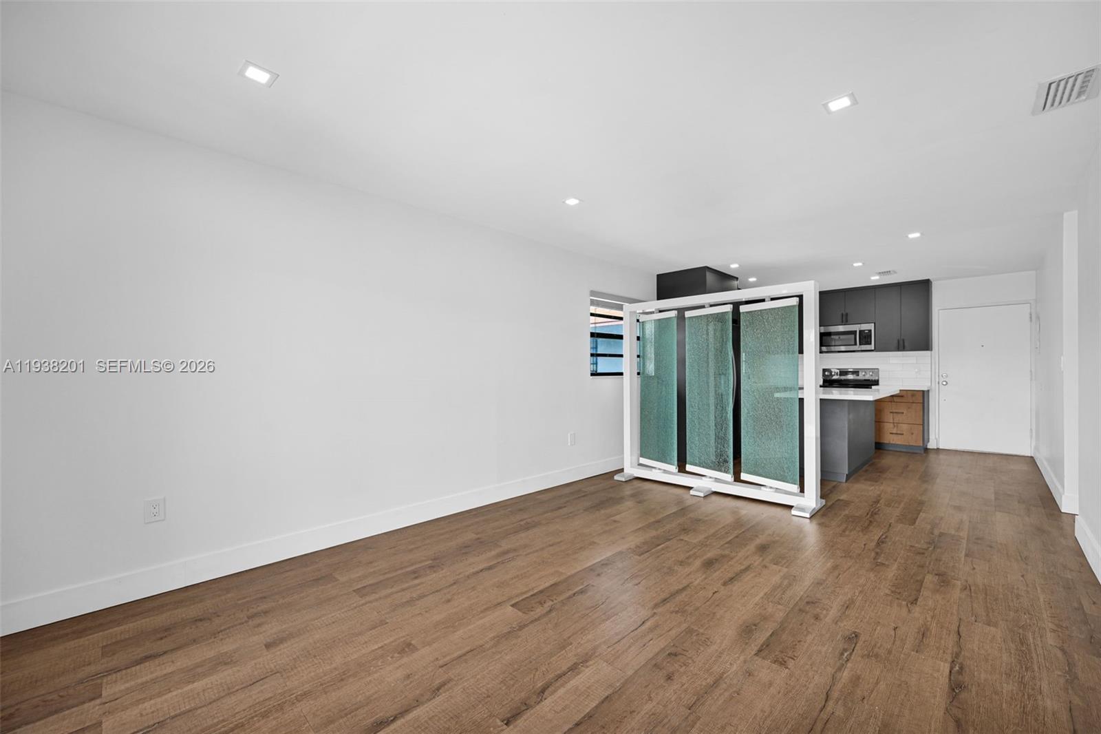 FLAMINGO CONDO - Residential