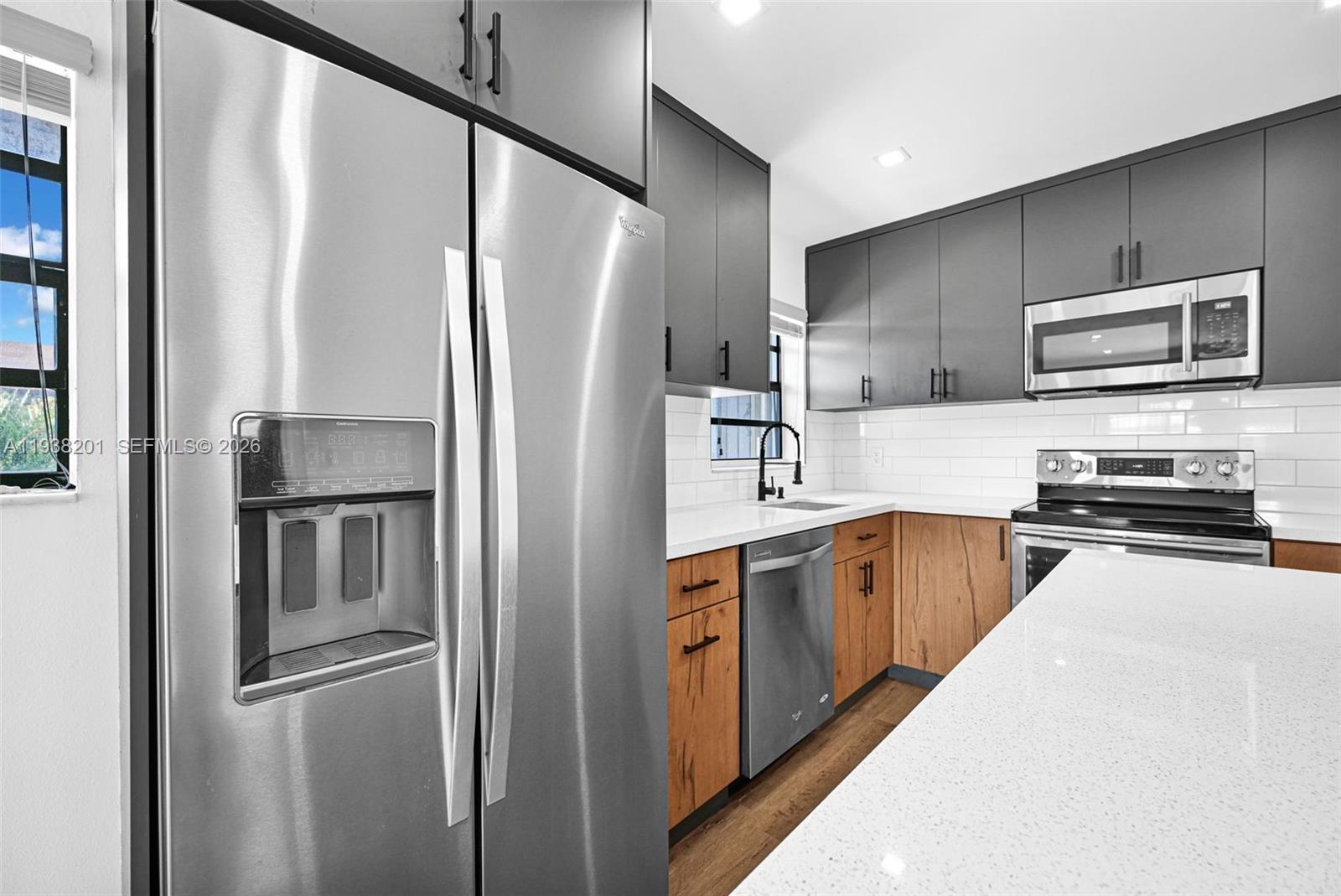 FLAMINGO CONDO - Residential