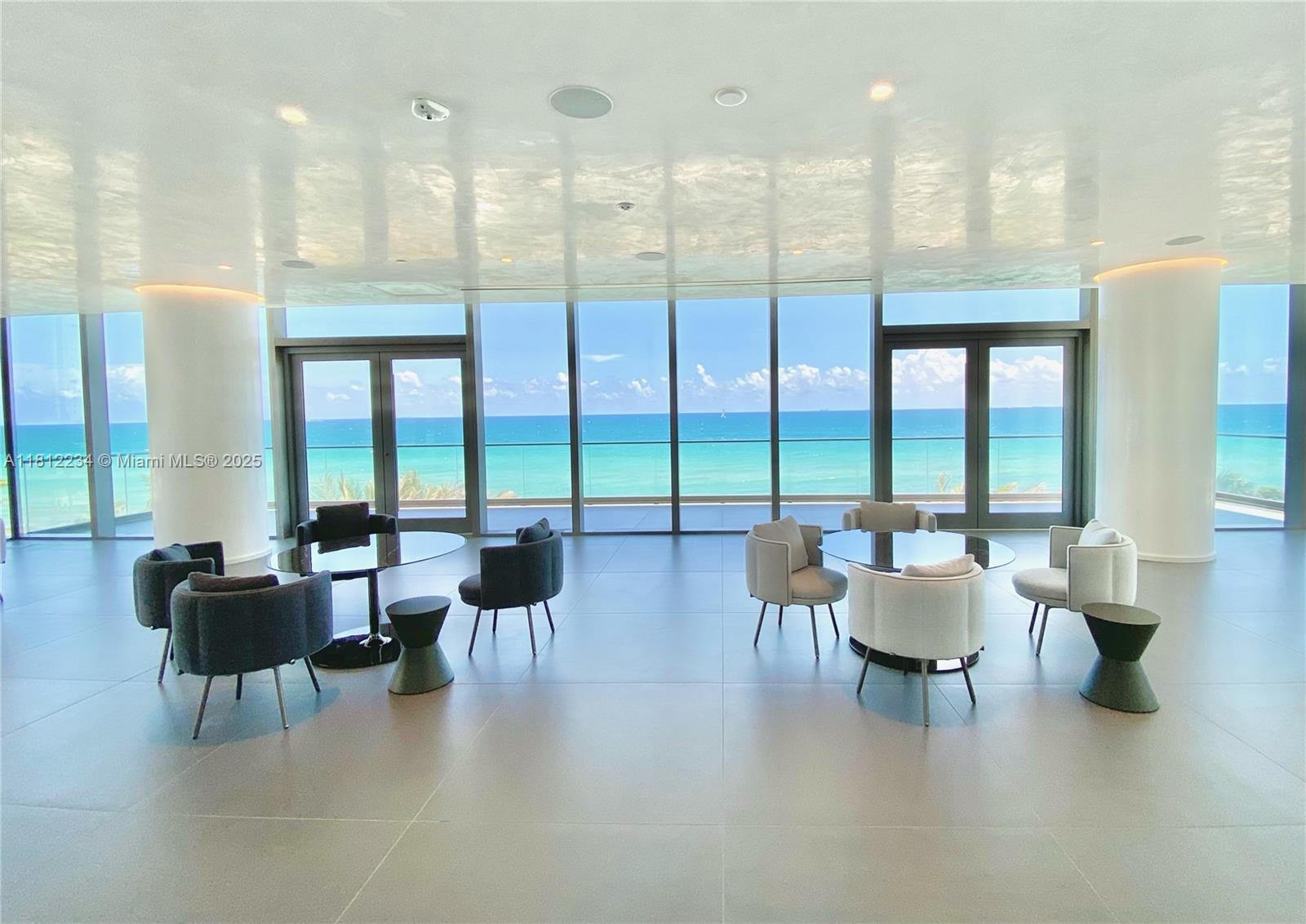 2000 Ocean - Residential