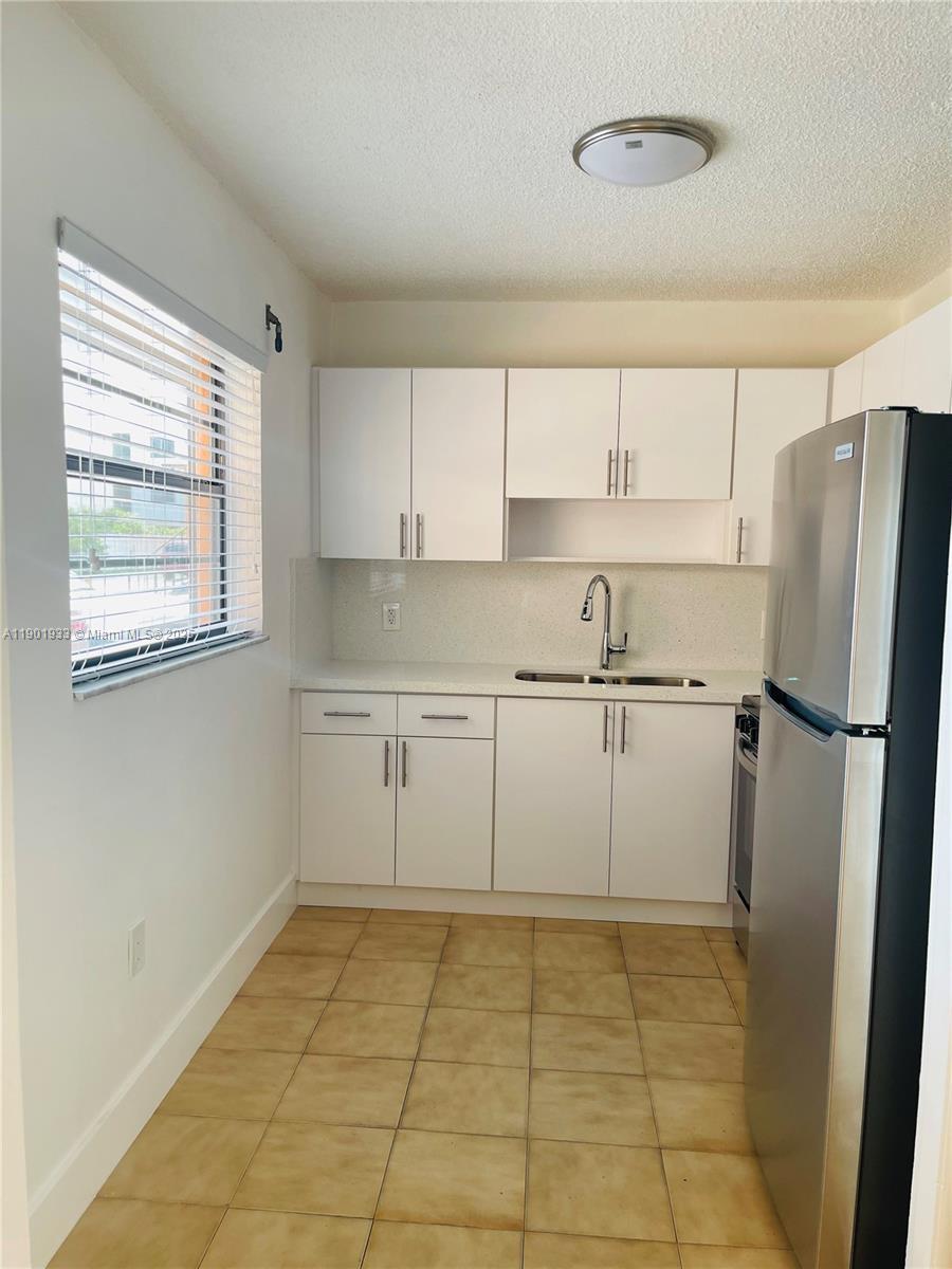 HIALEAH 10TH ADDN - Residential Lease