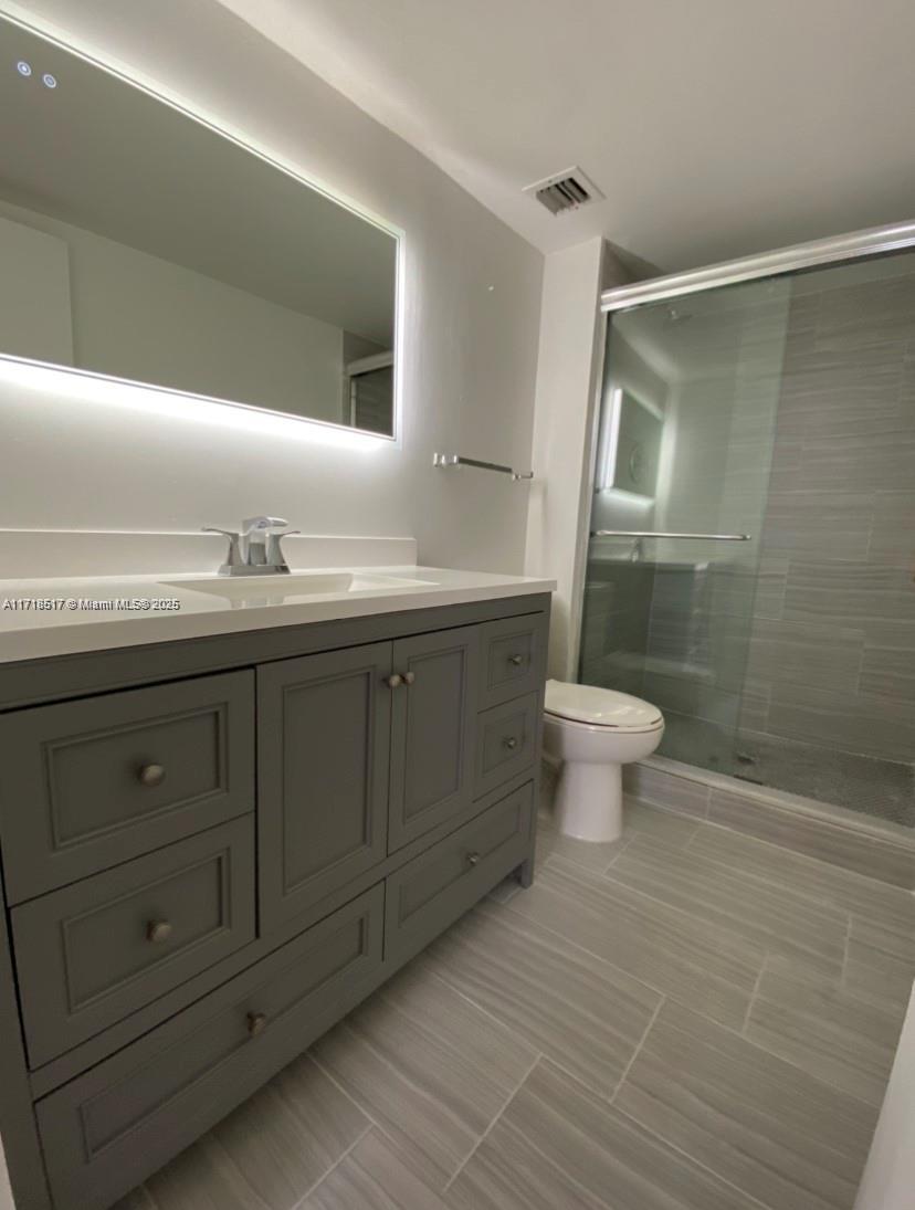 Rental Property at 13499 Biscayne Blvd 1507, North Miami, Miami-Dade County, Florida - Bedrooms: 2 
Bathrooms: 2  - $2,250 MO.