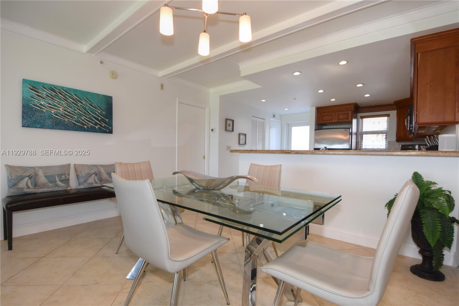 PENTHOUSE TOWERS CONDO - Residential