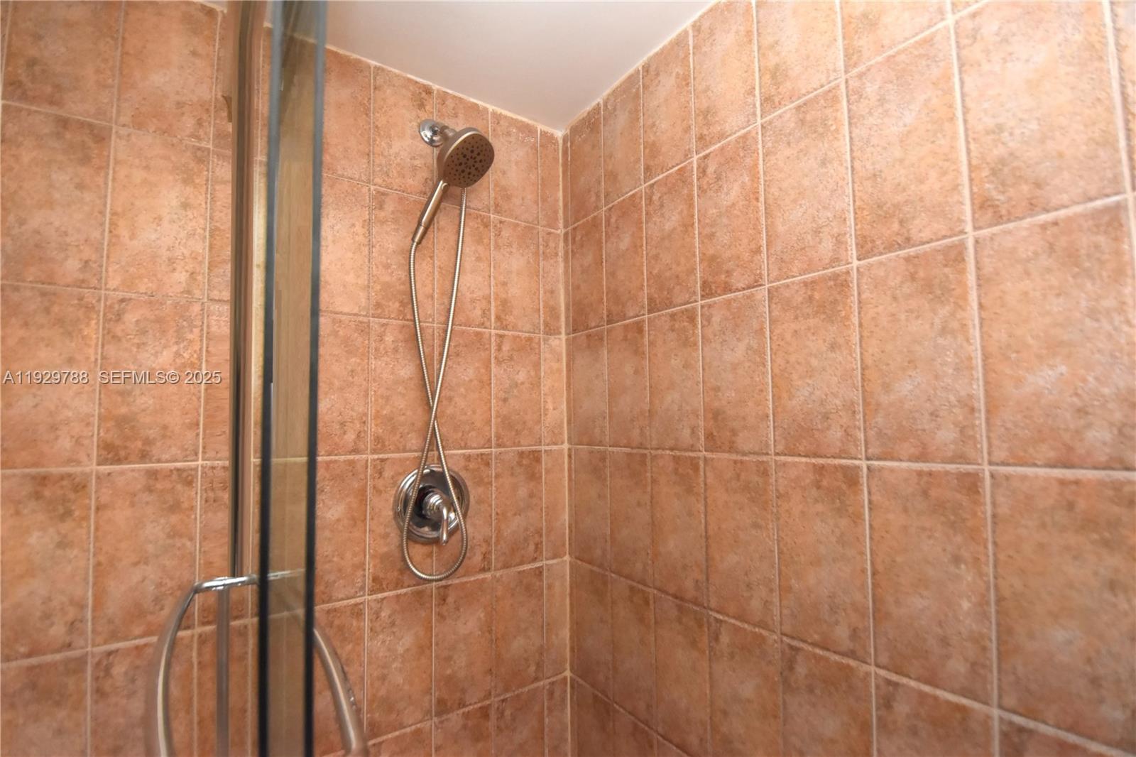 PENTHOUSE TOWERS CONDO - Residential