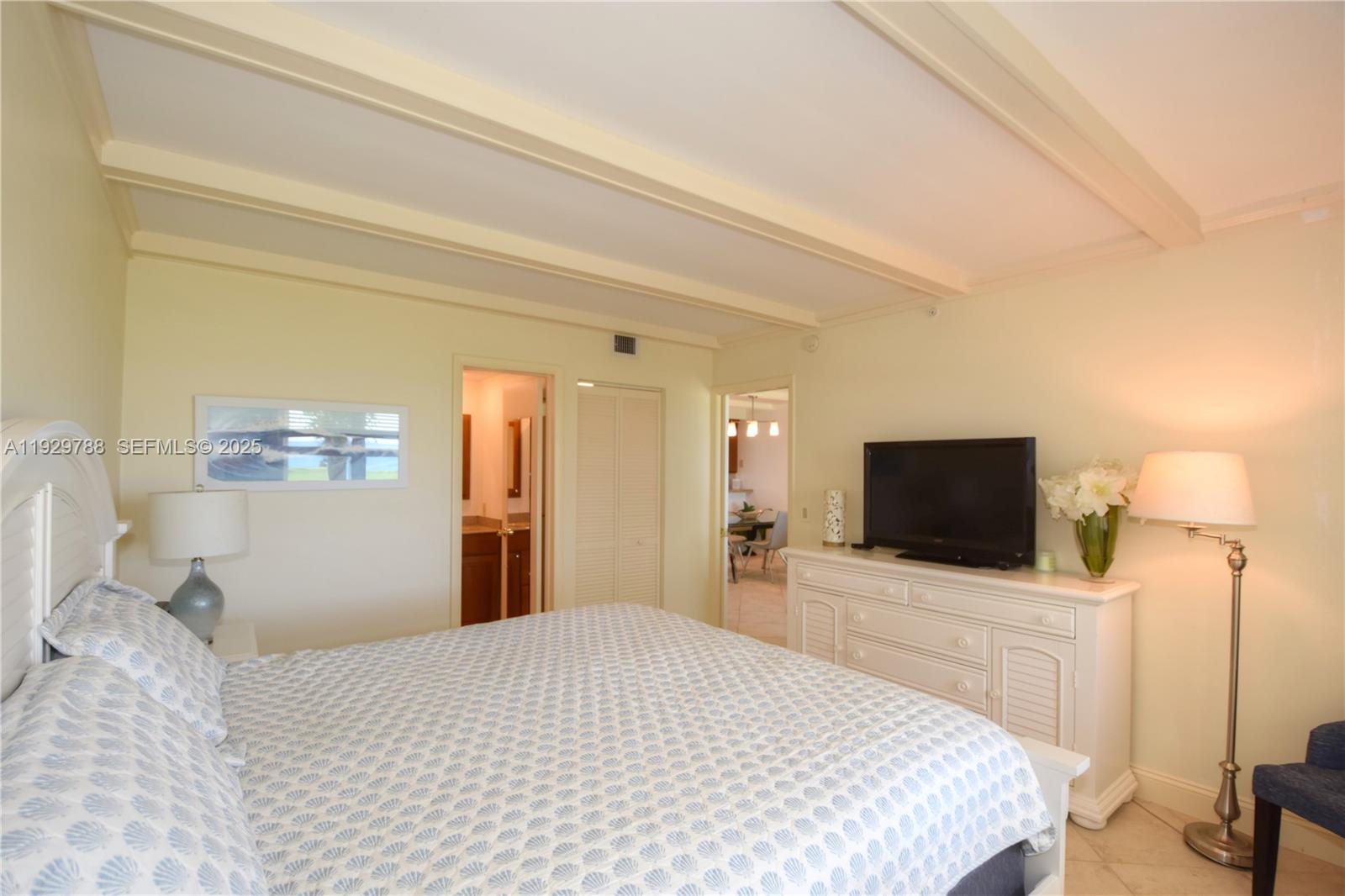 PENTHOUSE TOWERS CONDO - Residential