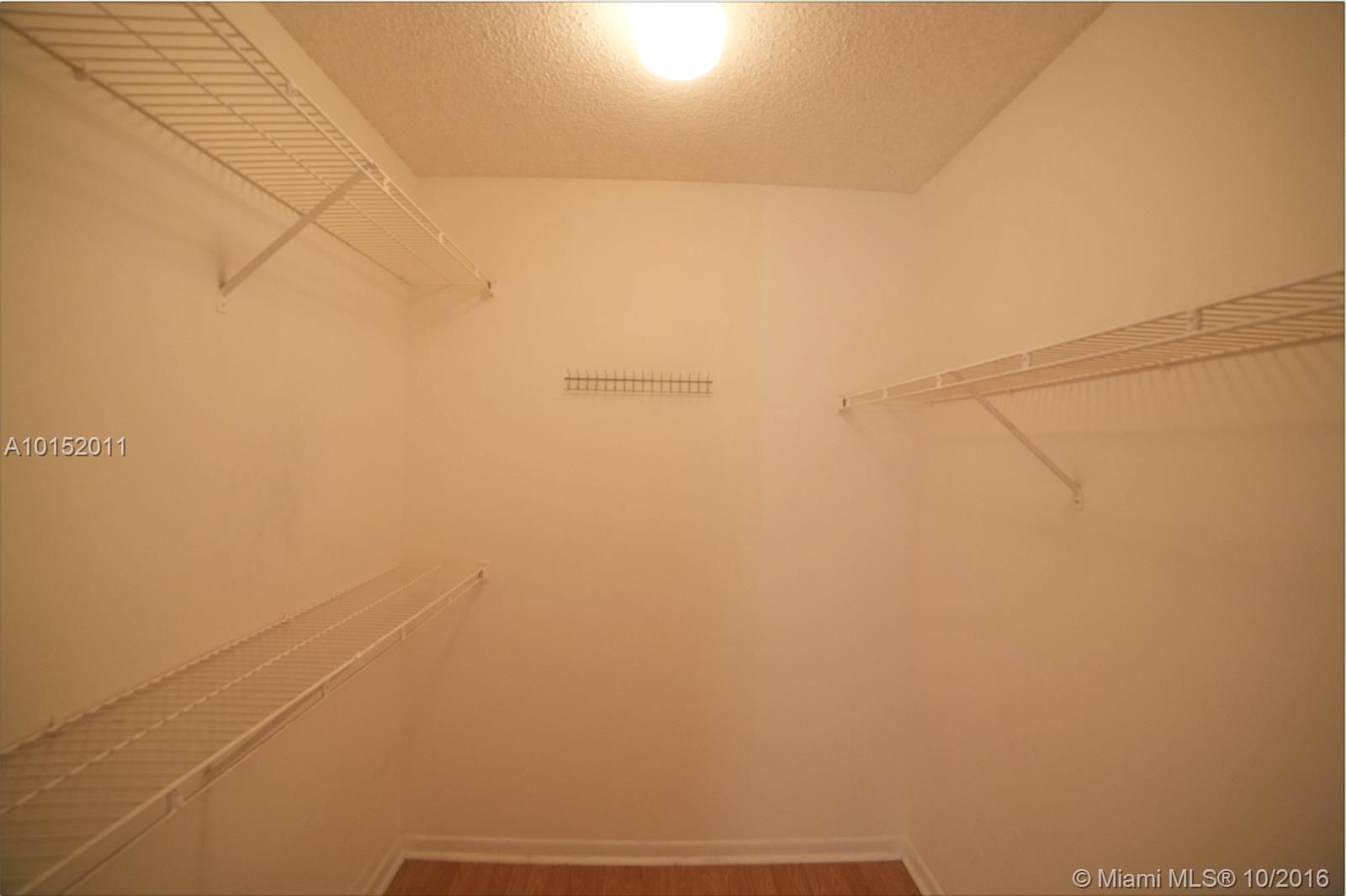 Hollywood Parc Condo - Residential Lease