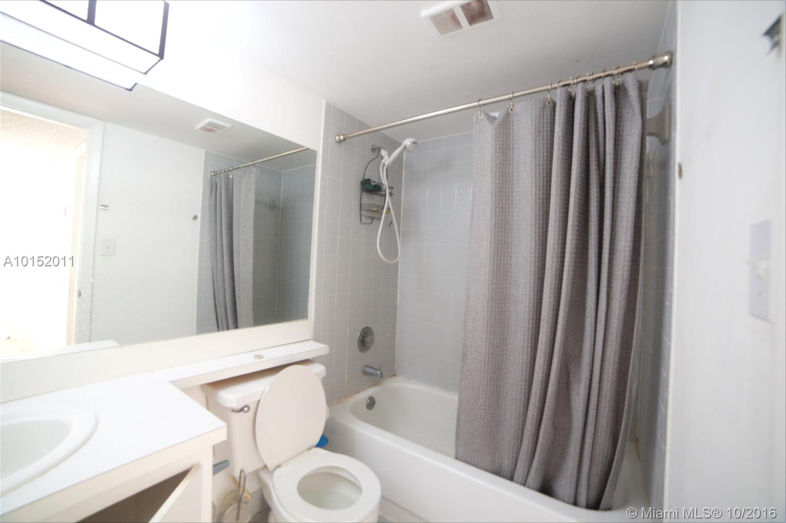 Hollywood Parc Condo - Residential Lease