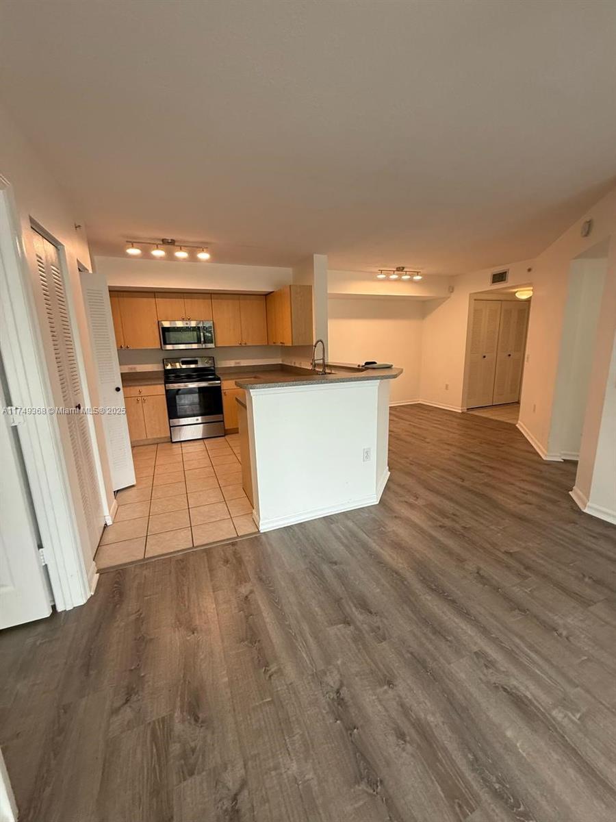 VILLA DEL SOL CONDO - Residential Lease
