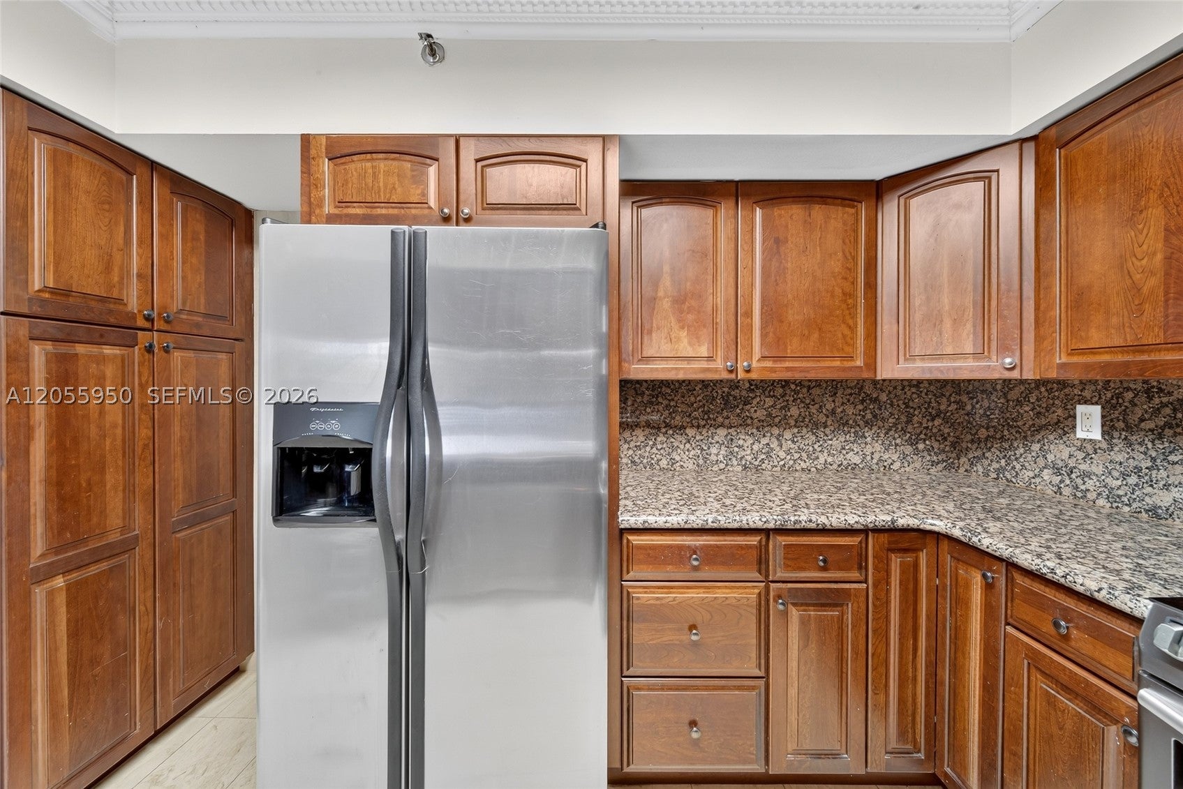 3600 Mystic Pointe Dr 310