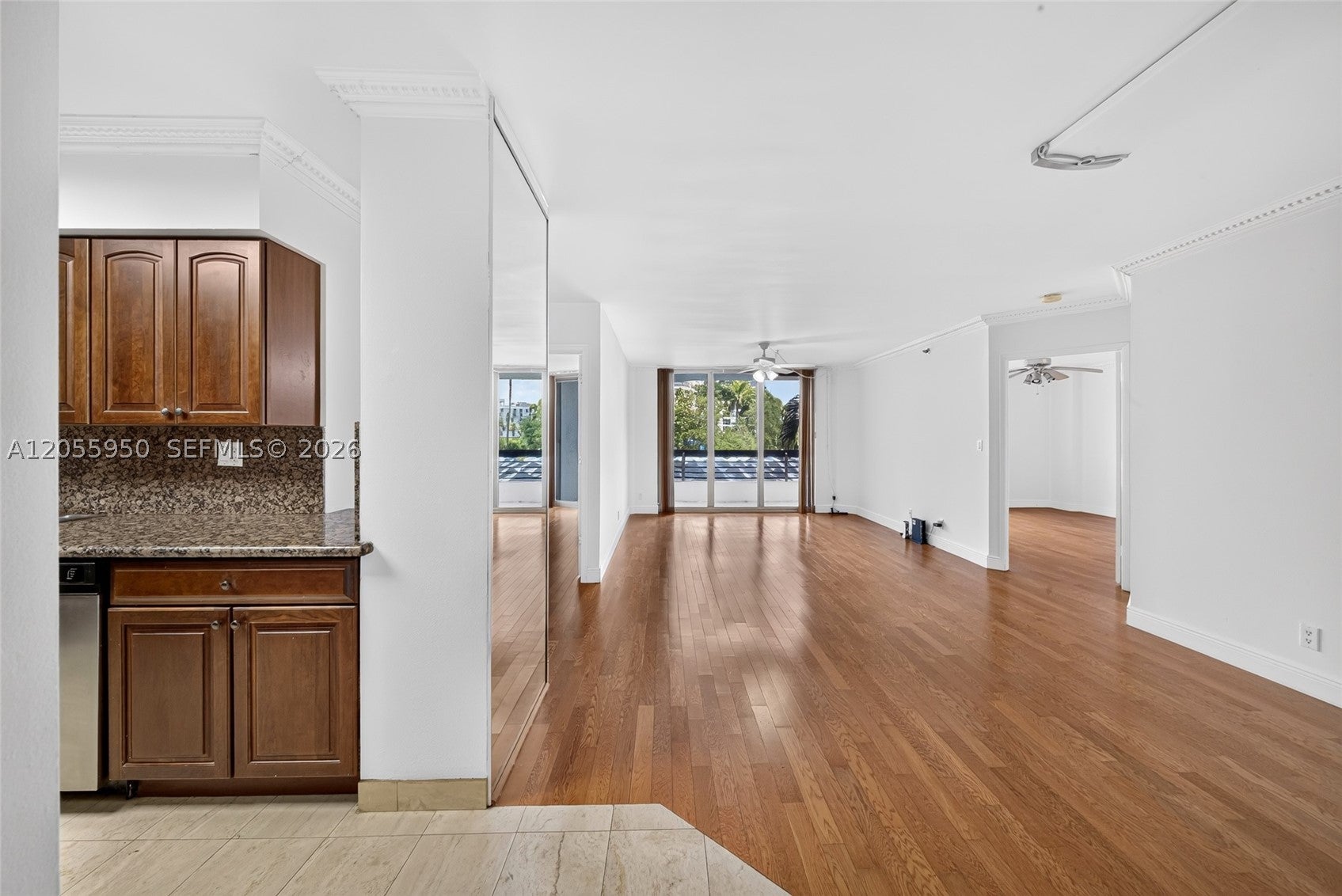 3600 Mystic Pointe Dr 310