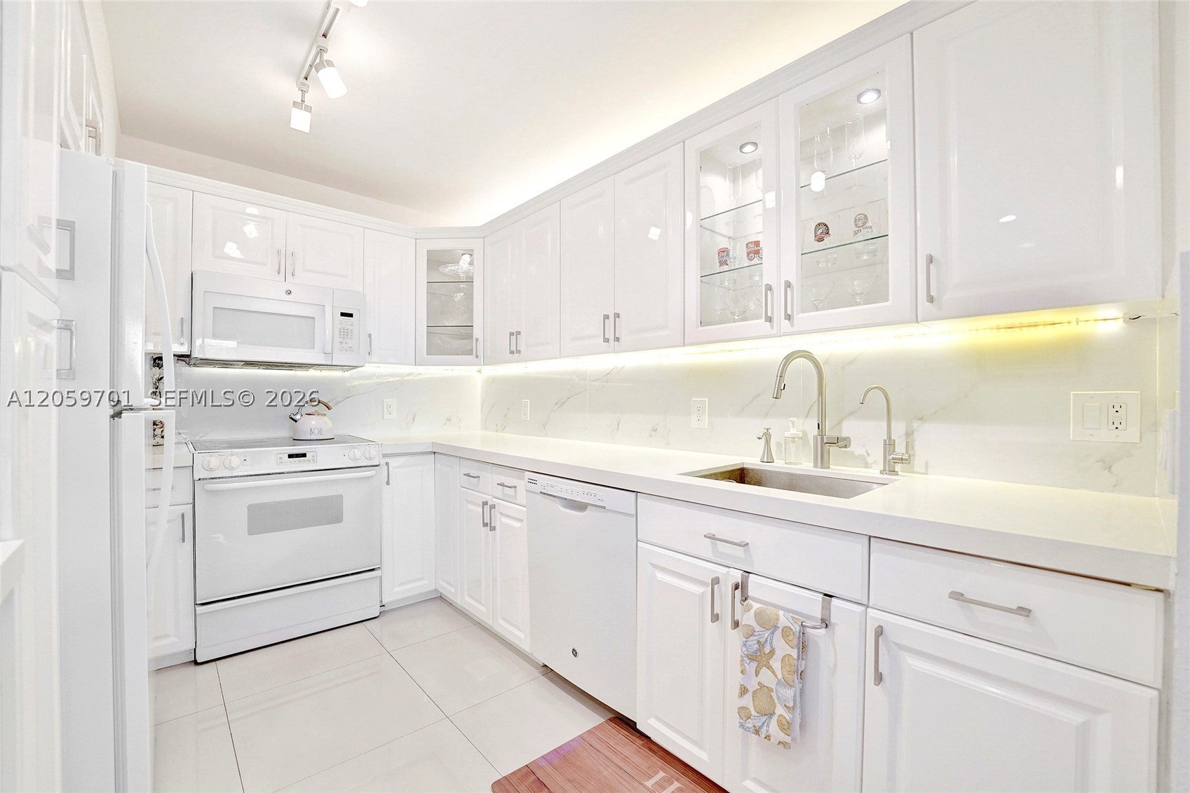 2201 S Ocean Dr 604