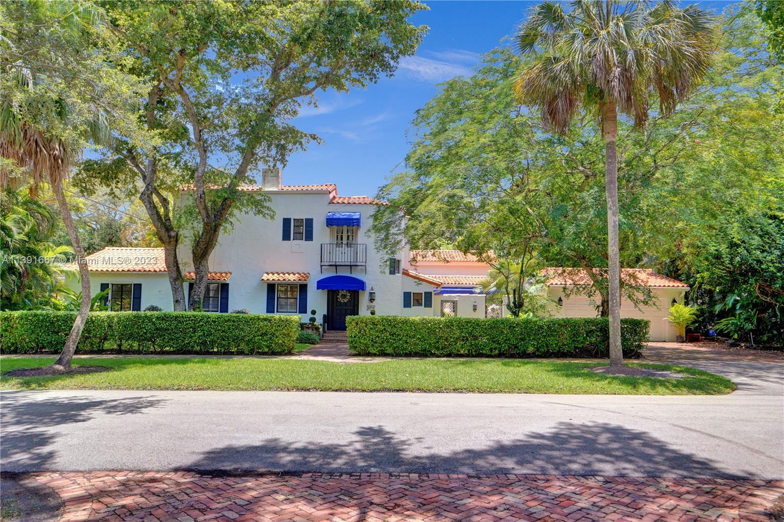 C GABLES RIVIERA SEC 12 - Residential